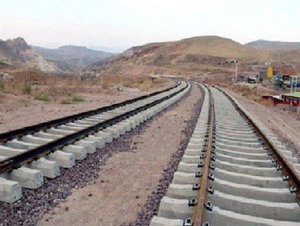 راه آهن یزد – اقلید در ایستگاه ابرکوه